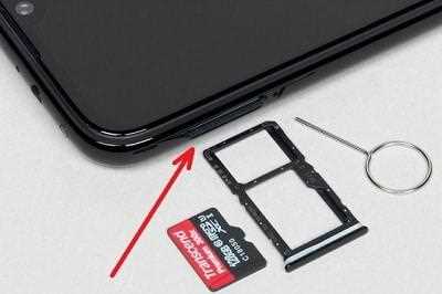 Как найти слот для SIM-карты и подготовить телефон
