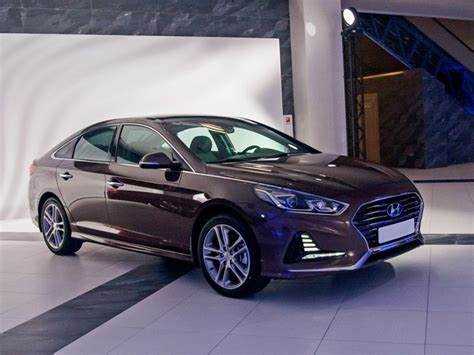 В какой комплектации брать hyundai sonata