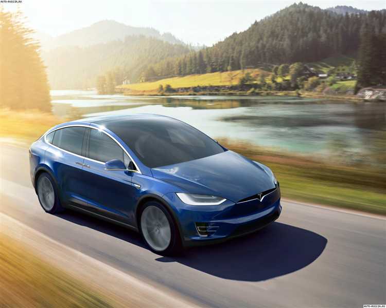 Интерьер Tesla X: удобство и технологии для пассажиров