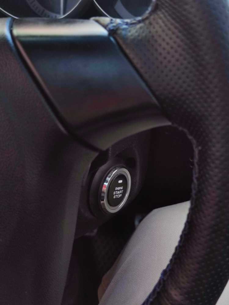 Где находится стартер mazda 3 bk