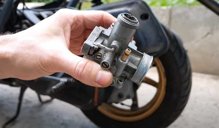 Подготовка к регулировке карбюратора на Honda Dio 35