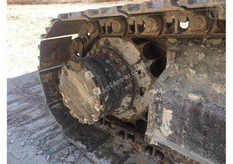 Где расположены точки смазки башни на Hitachi Zaxis 200 LC