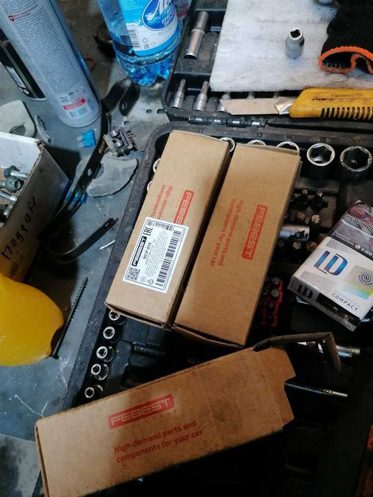 Проверка визуального состояния катализатора на Nissan Serena C25