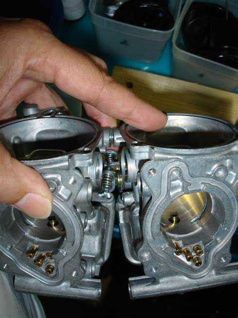 Как снять карбюраторы honda cbr 600 f3
