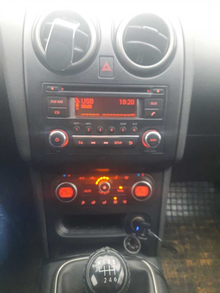 Как снять магнитолу nissan qashqai