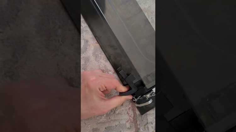 Как безопасно снять дверцу духовки Zanussi