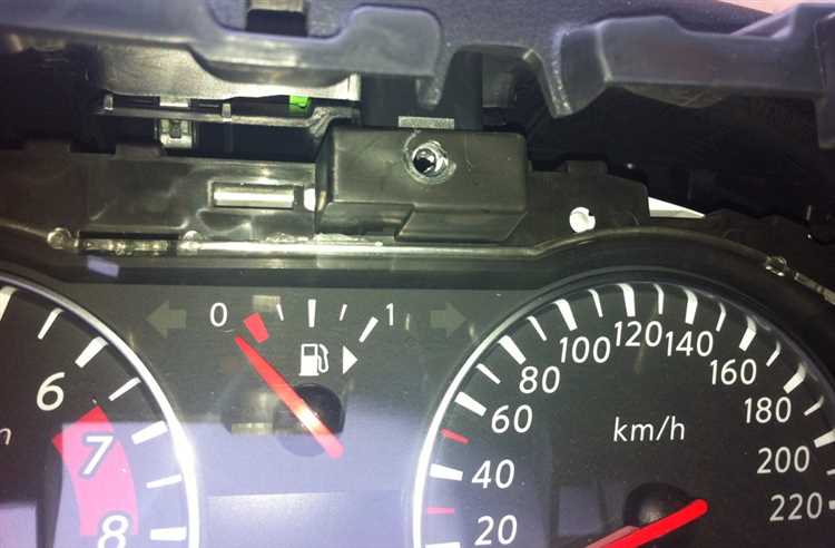 Настройка времени на часах Nissan Note