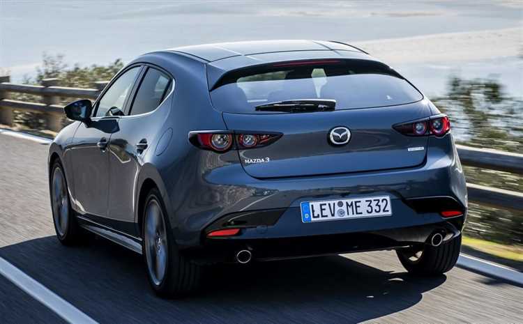 Как выбрать Mazda 3 с учетом расхода топлива и стоимости обслуживания?