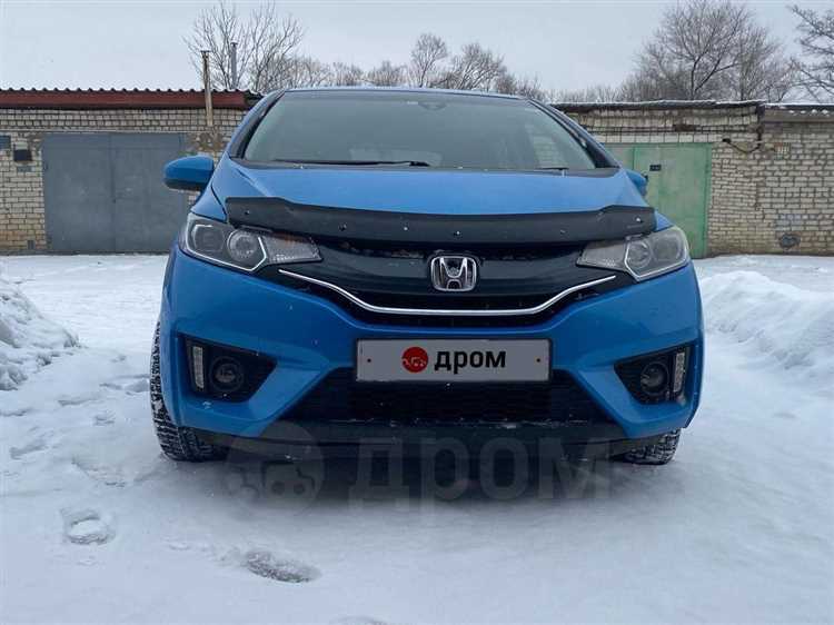 Какая самая максимальная комплектация honda fit гибрид