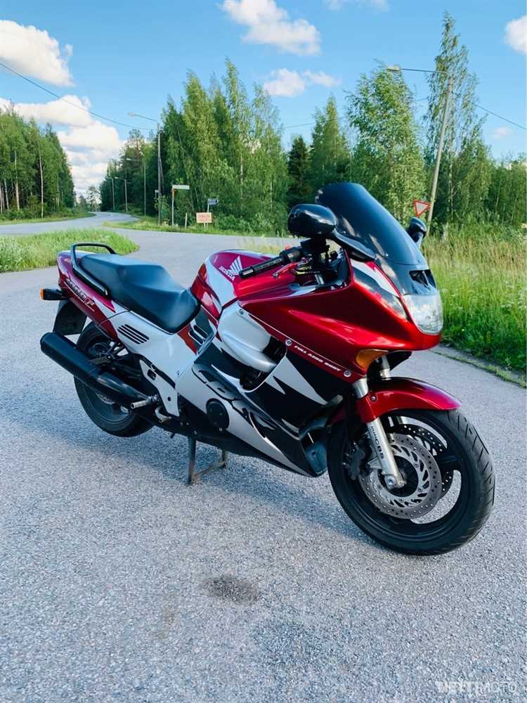 Какой тип моторного масла подходит для двигателя Honda CBR 1000 F