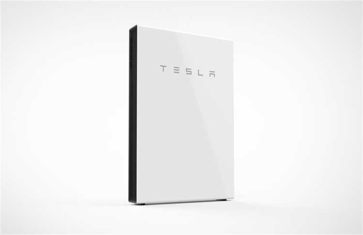 Как стоимость батареи Tesla варьируется в зависимости от ёмкости и типа?