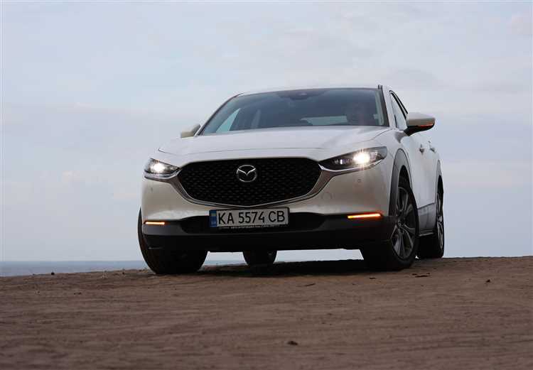 Сколько стоит Mazda CX-30 у официальных дилеров в крупных городах России