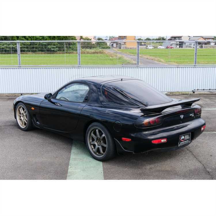 Цены на Mazda RX-7 с тюнингом и в оригинальной комплектации
