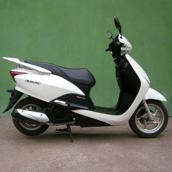 Чем отличается стоимость скутера Honda Lead 100 в крупных городах и малых населённых пунктах?