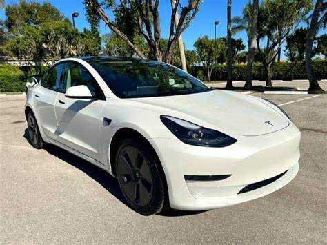Влияют ли государственные субсидии на финальную цену Model 3