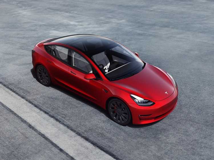 Как изменились цены на Model 3 по сравнению с 2023 годом