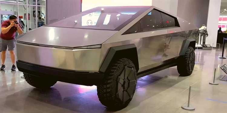 Стоит ли покупать Tesla Cybertruck через посредников в 2025 году