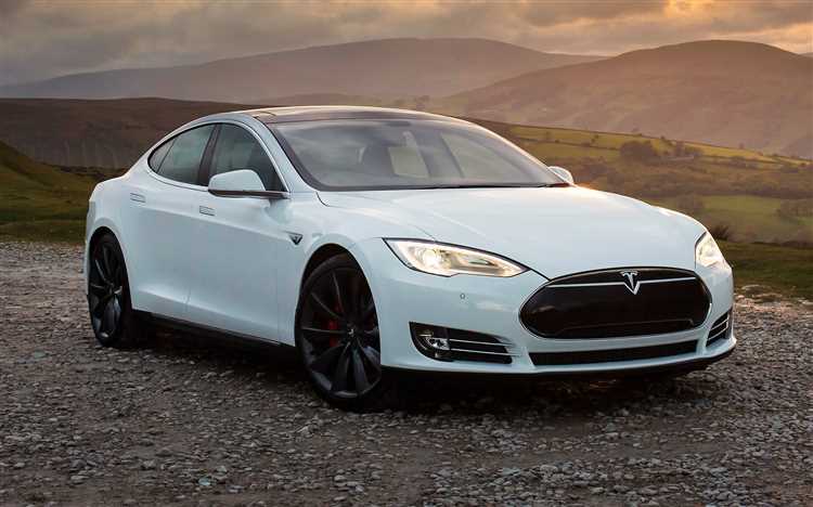 Сравнение стоимости Tesla Model S Plaid с аналогами на рынке