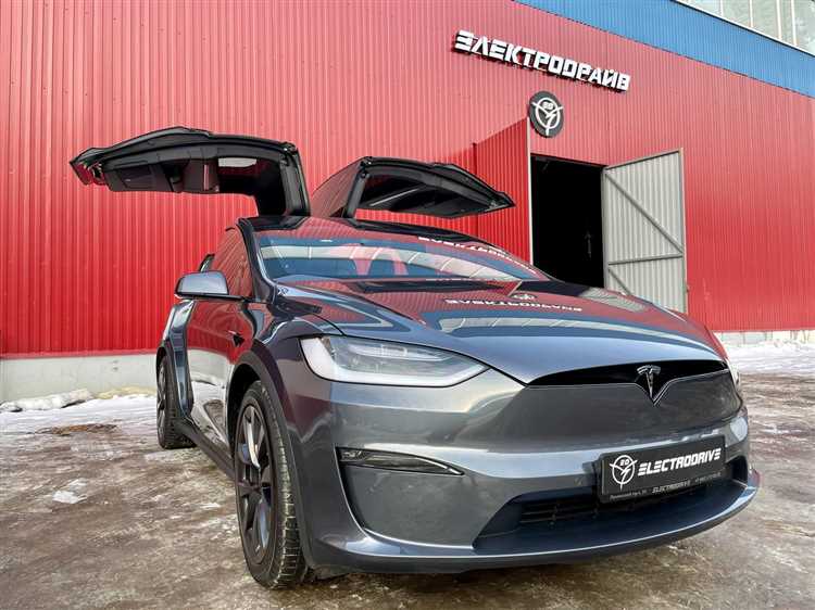 Сколько стоит tesla plaid