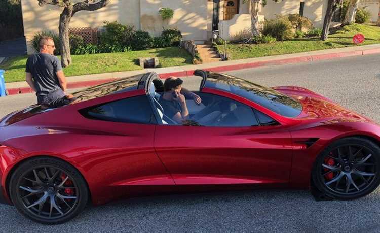 Как скидки и акции влияют на цену Tesla Roadster в России