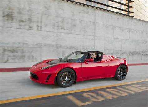 Сколько стоит tesla roadster в рублях