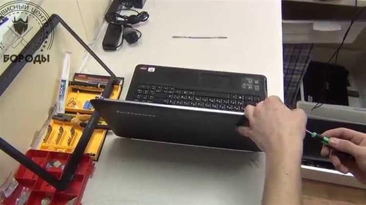 От чего зависит цена замены экрана на Lenovo: основные факторы