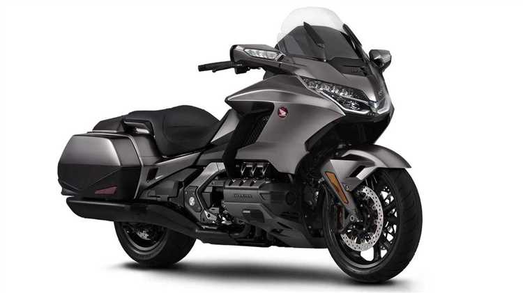 Вес мотоцикла Honda Gold Wing: характеристики и особенности